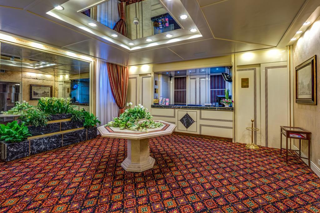 Atlante Garden Hotel Rome Exterior photo